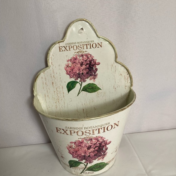 Vintage decor tin container - Picture 3 of 6